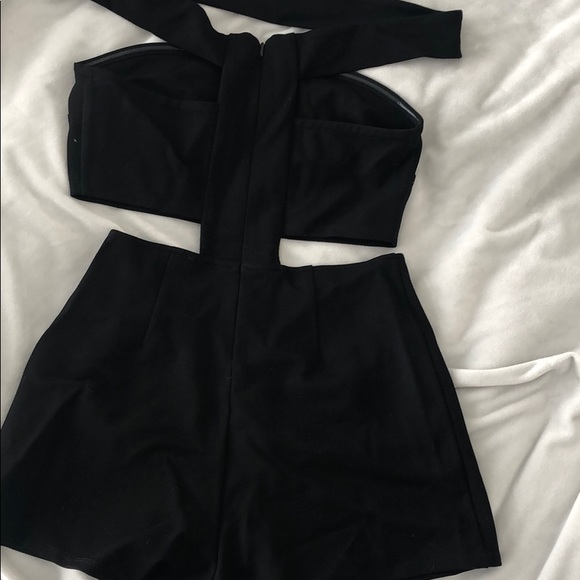 Never worn: Black cut-out romper size small - Picture 6 of 7